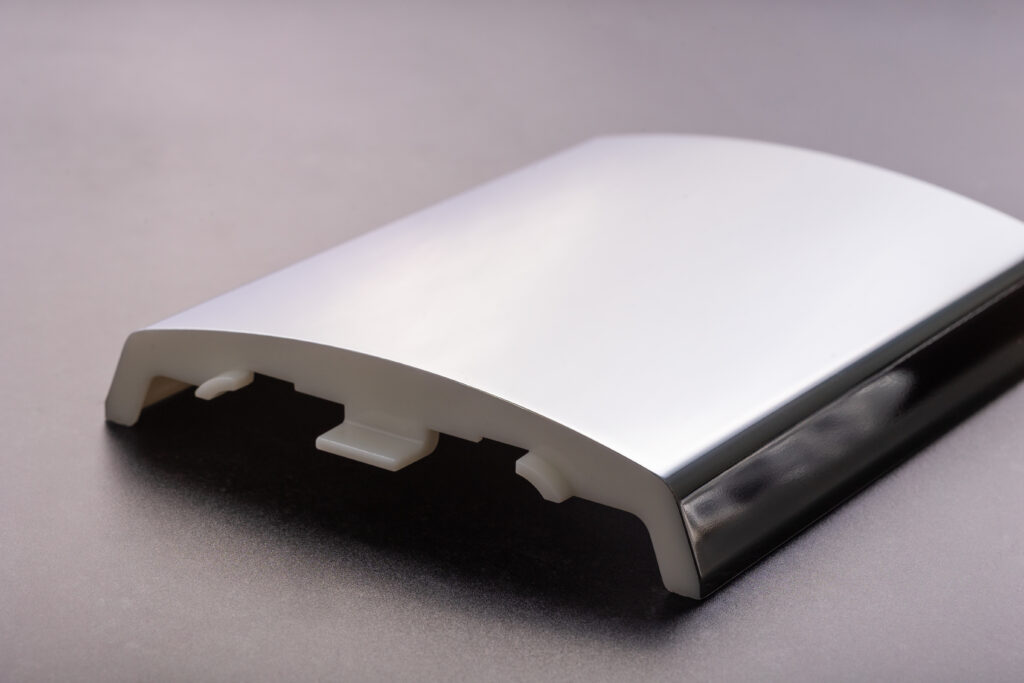 インモールド成形(IMD)